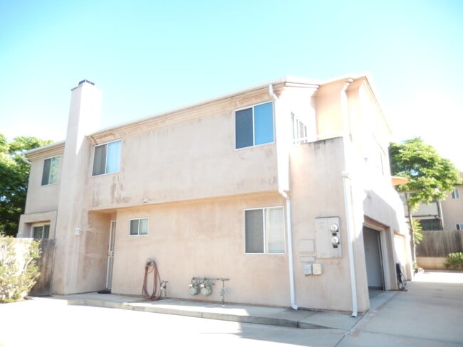 Updated Two Story Townhome w/ Two Car Garage - Updated Two Story Townhome w/ Two Car Garage