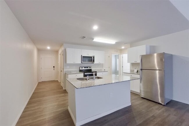 Photo - 18318 Gibraltar Ln