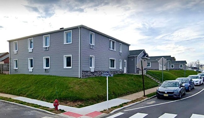 Photo - 501-511 Lake Ter