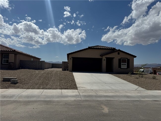 2289 Sarah Pl