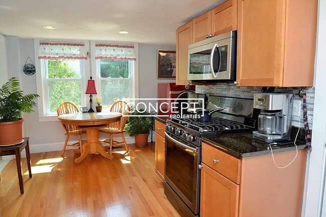 Photo - 3 Roosevelt Ave Unit 1