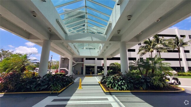 Building Photo - 14951 Royal Oaks Ln Unit 1805 Rental