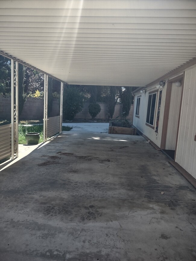 Building Photo - 512 De Soto Dr Rental