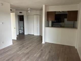 Building Photo - 9520 Royal Ln Unit 306
