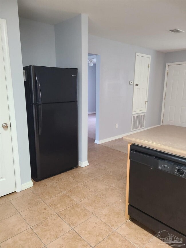 Photo - 1421 N 61st Ave