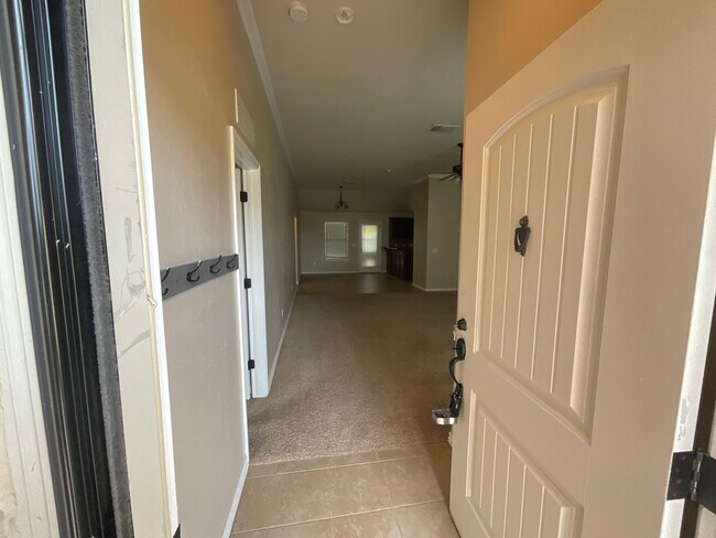 Photo - 4 bed, 2 bath, 2 car garage, 12-14 person ...