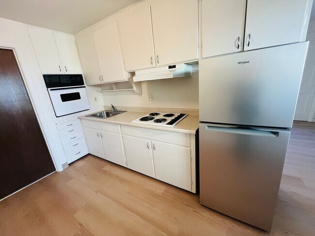 Photo - WLLC01 Unit 2880