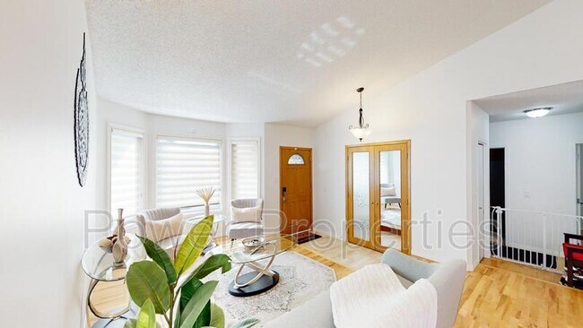 Photo - 198 Arbour Summit Close NW