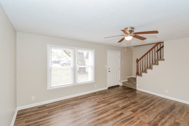 Photo - 405 Lillie Belle Ln