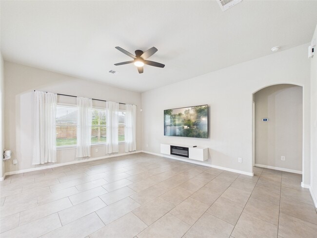 Photo - 721 Rim Water Dr