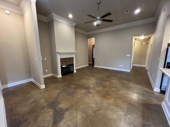 Photo - 2568 Middletowne Dr