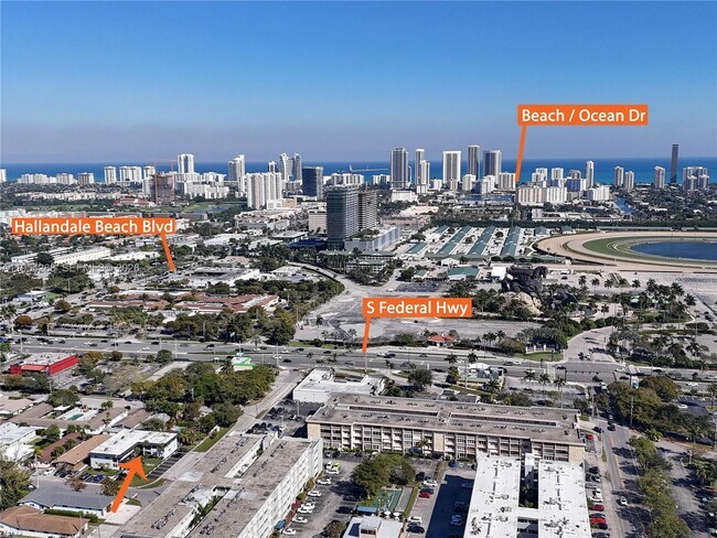 Photo - 133 SE 4th Ave Unidad 10