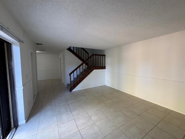 Photo - 238 Woodland Rd