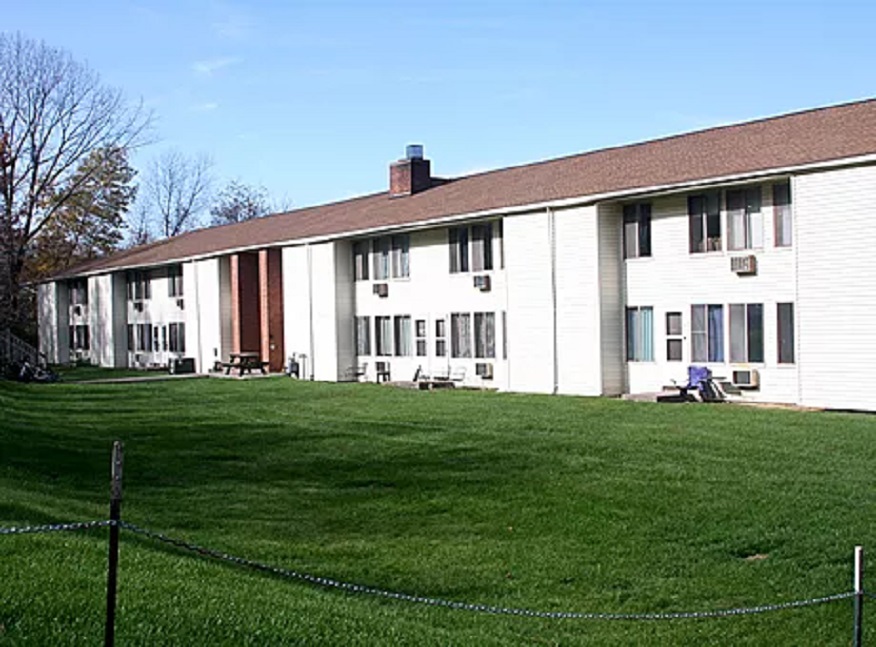 Woodland - Woodland Apartments