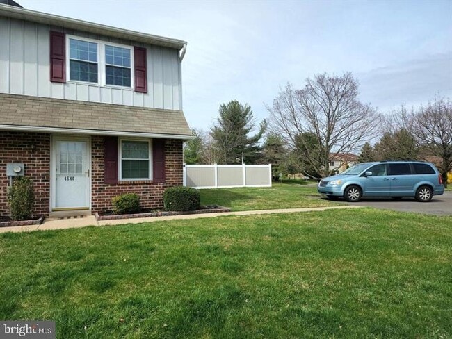 Building Photo - 4540 Rosemarie Dr Rental