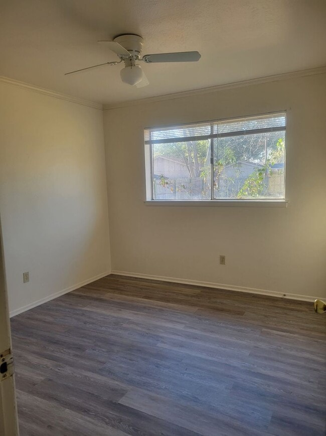 Photo - 4-2-2 brick in Benbrook