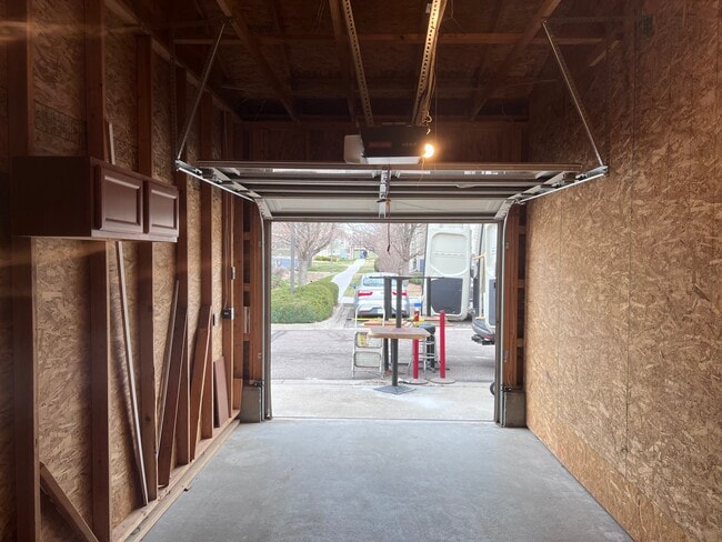 Building Photo - 15800 E 121st Ave Unit G5