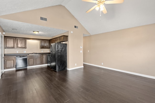 Photo - 1576 Chariot Dr House