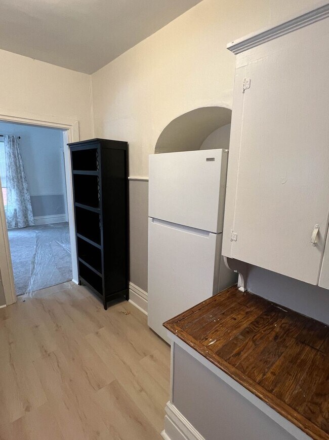 Building Photo - 357 Richard Terrace SE Unit Apt 3