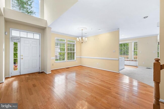 Photo - 530 Limerick Cir