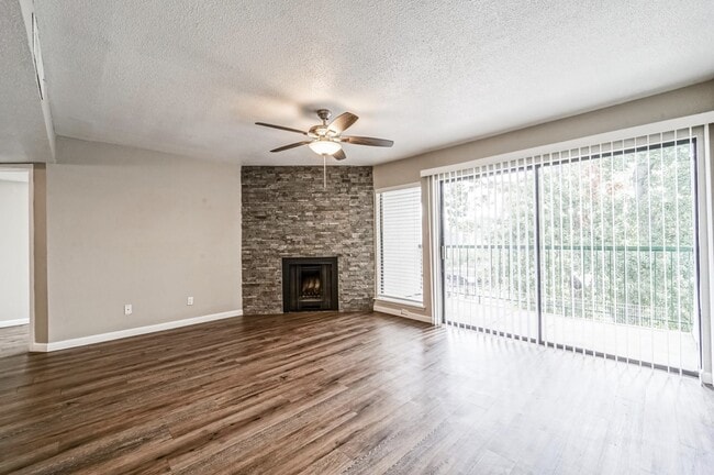 Photo - 2822 S Bartell Dr Unit 32