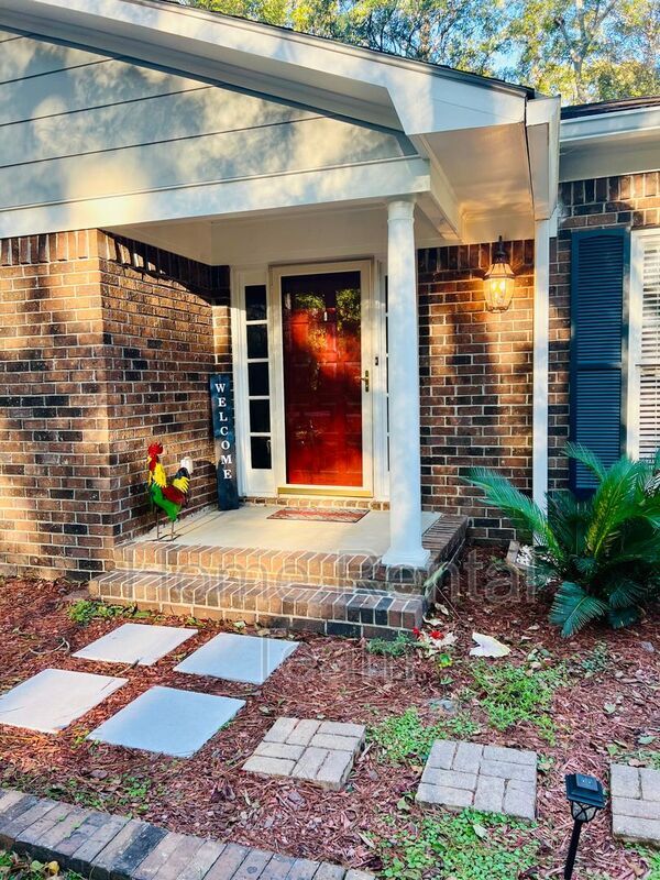 Photo - 803 Kings Rd