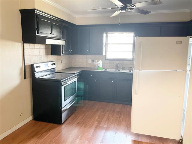 Photo - 1442 Ave B