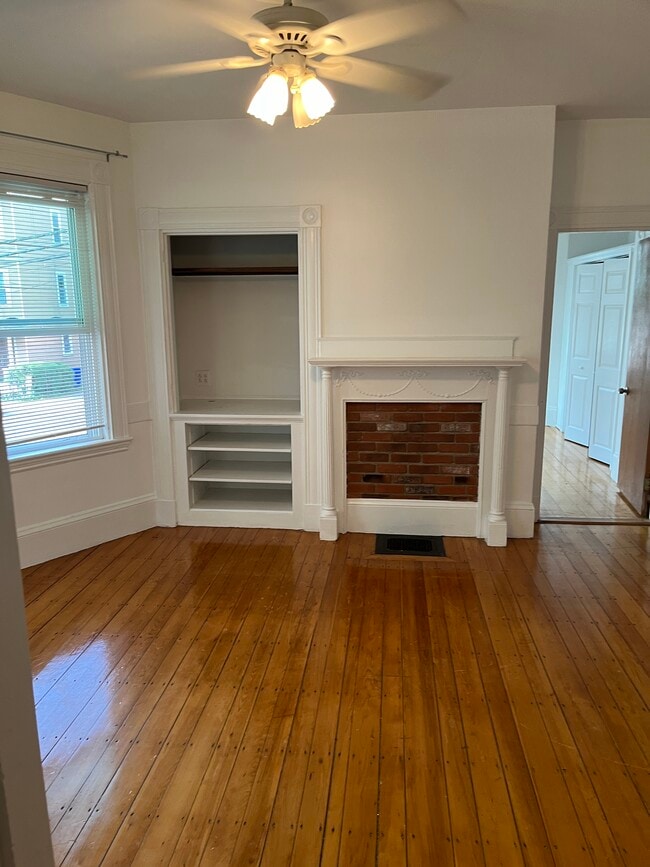 Building Photo - 69 Calumet St