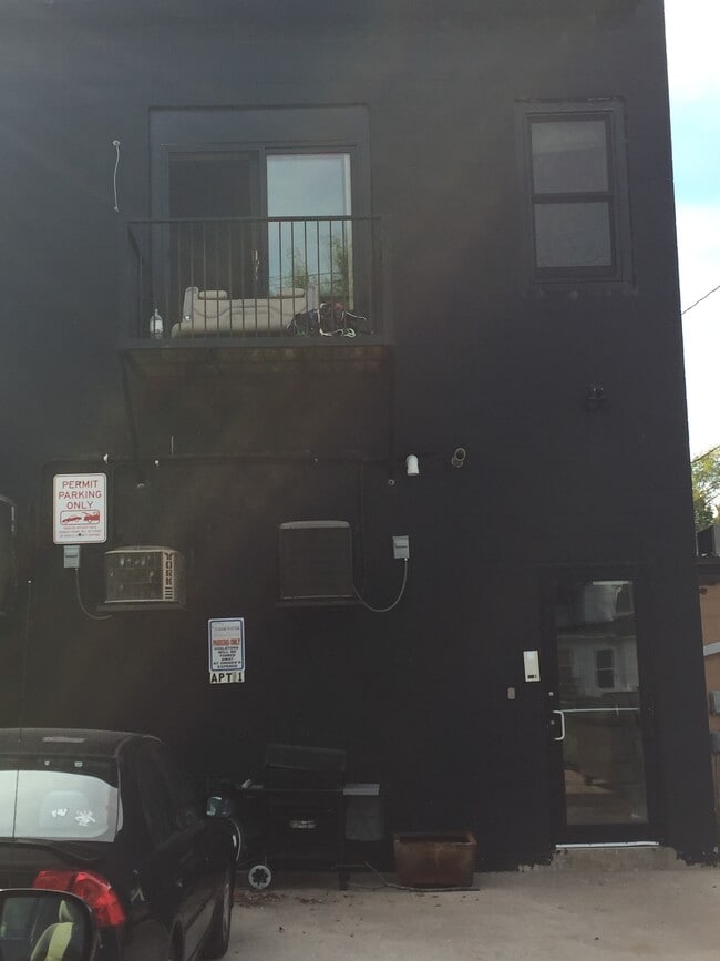 Photo - 624 Water St
