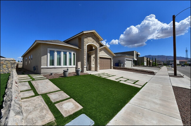 Building Photo - 221 Jennice Cir