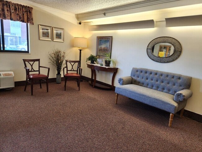 Photo - 410 Short St