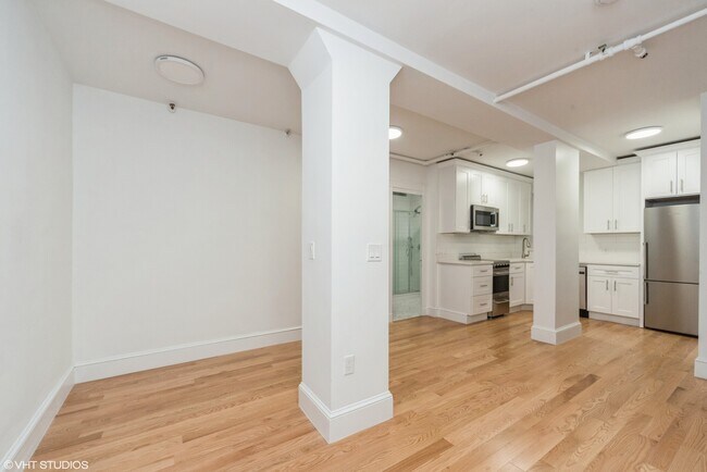 75 Westland Ave