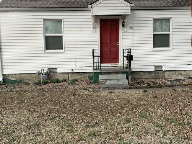 Photo - 220 S 70th E Ave