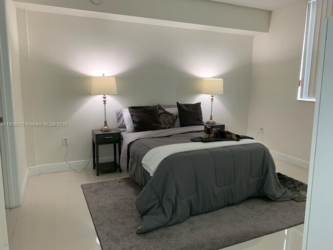 Photo - 1861 NW S River Dr Unit 902