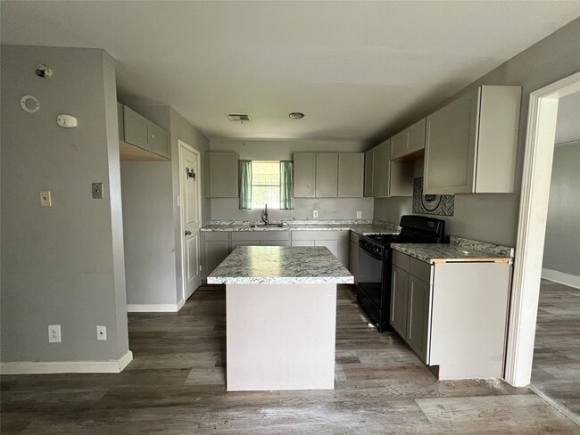 Photo - 10859 Fairland Dr