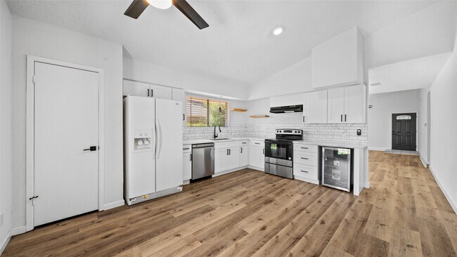 Photo - 23414 Canyon Lake Dr