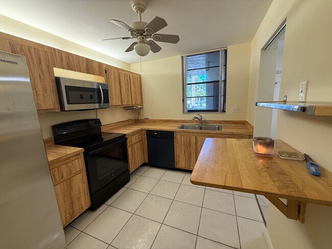 Photo - 7340 NW 1st St Unidad 102