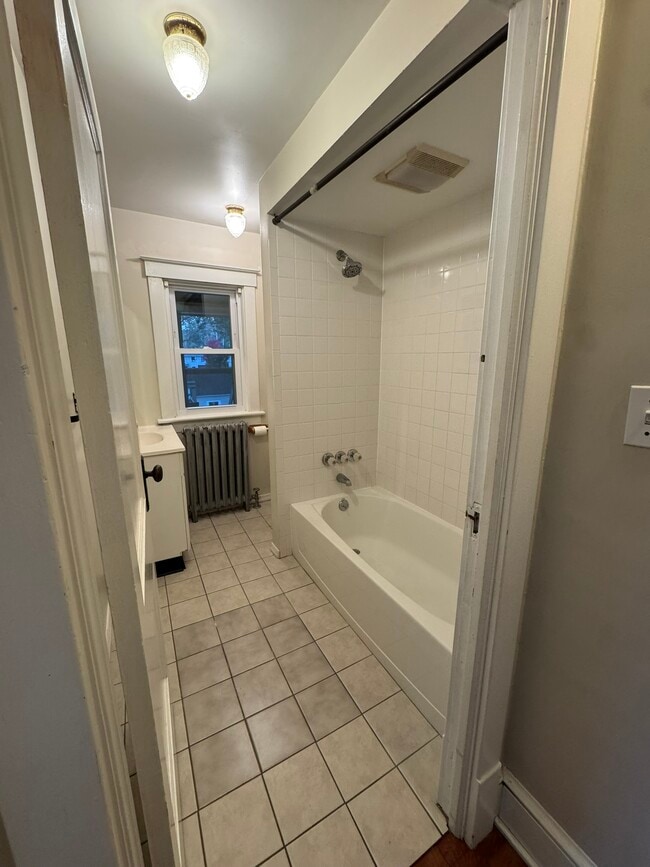 Photo - 1169 W Main St Unit 1169-B