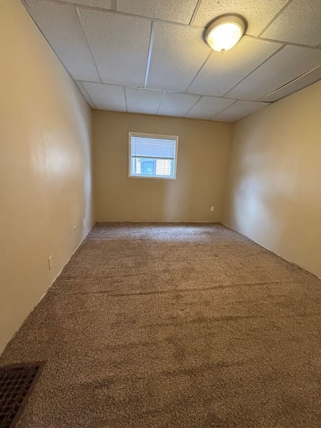 Photo - 2 Bdrm 1 Bath 1st Floor Apartment Unit 221 E Lincoln #1