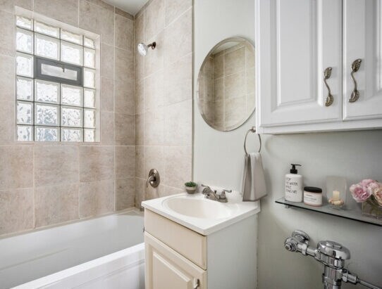 Photo - 544 W Surf St Unit 3E