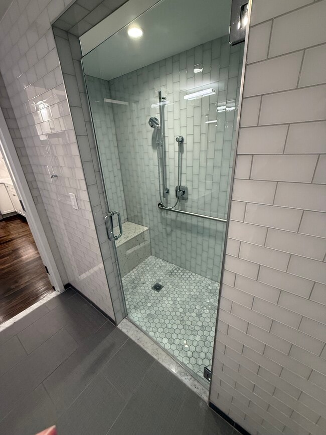 Photo - 190 High St Unidad 601