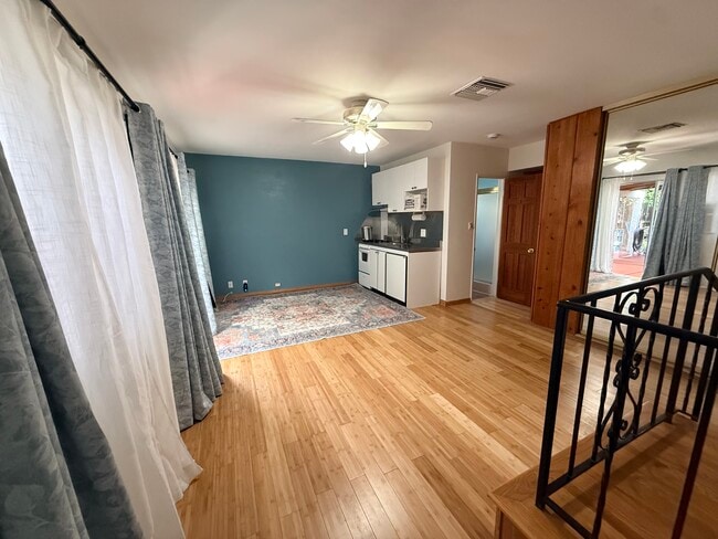 Interior - 21313 San Miguel St Unit Turiya Mandir