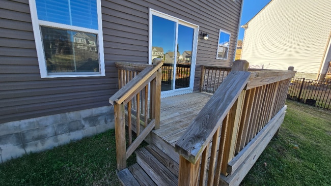 Photo - 2539 Grove Park Way