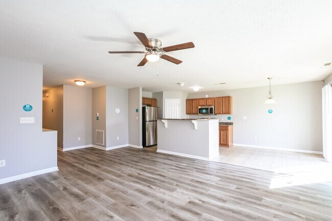 Photo - 8415 Gates Corner Dr