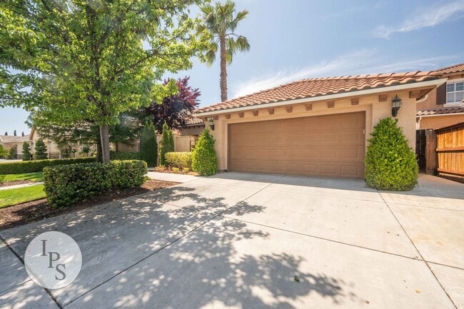 Photo - 1844 N Whiteash Ave