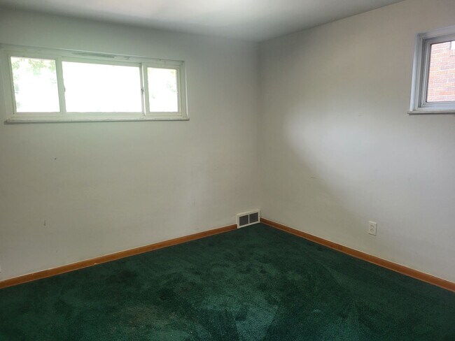 Photo - 3 bedroom, 1.5 bath ranch in Penn Hills!