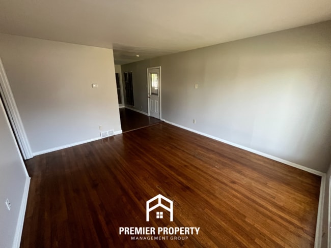 Photo - 242 Sullivan Dr