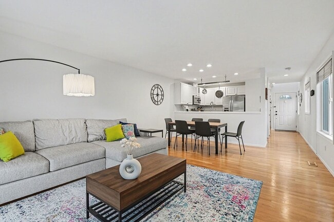 Photo - 3bd/3ba Seattle Home