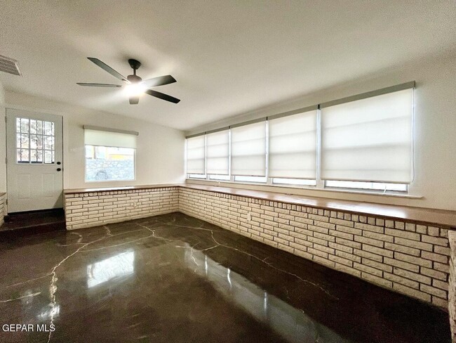 Photo - 1203 Madeline Dr Unit B