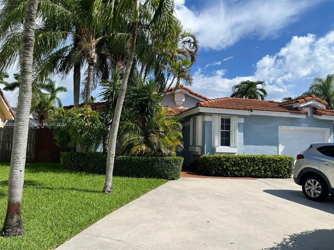 Building Photo - 8539 SW 211th Ter Rental